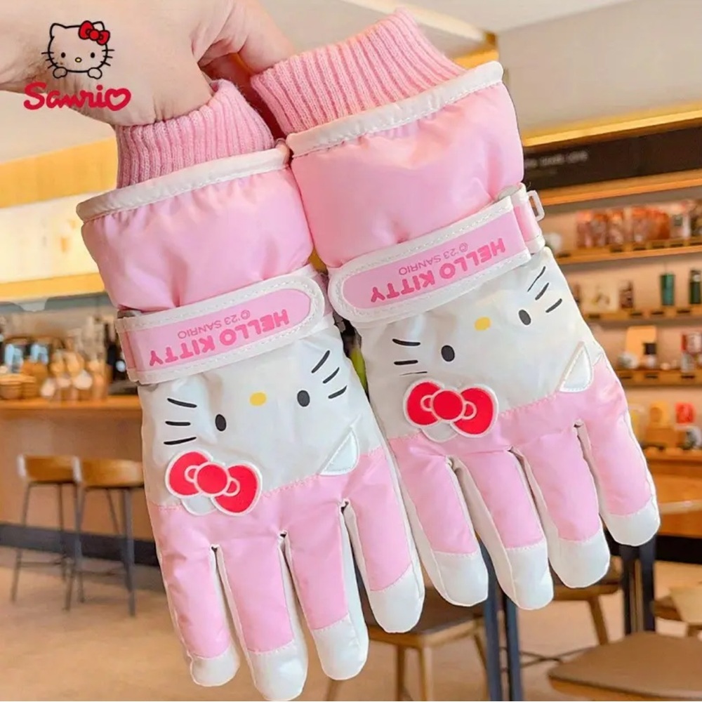 🆕 Sanrio Licensed - Hello Kitty - Polyester Winter Gloves - Youth M/L - Classic